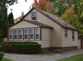 1220 Locust St, West Des Moines, IA 50265
