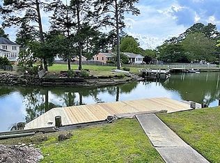 237 Beach Rd, Poquoson, VA 23662