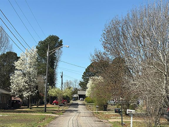 4th image of 16 Stephens St