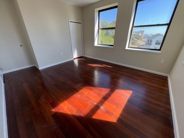 119 Elizabeth Ave #8