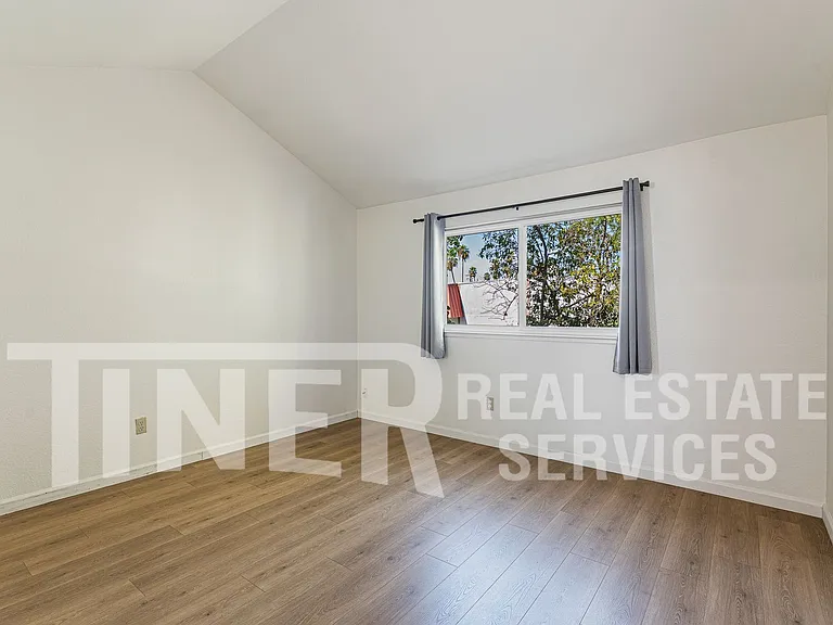 1533 Hood Rd #B — Photo 18