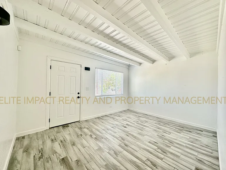 1012 N Grande Ave #1 — Photo 16