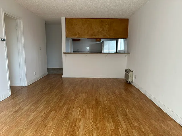 1762 Tamarind Ave #204 — Photo 1