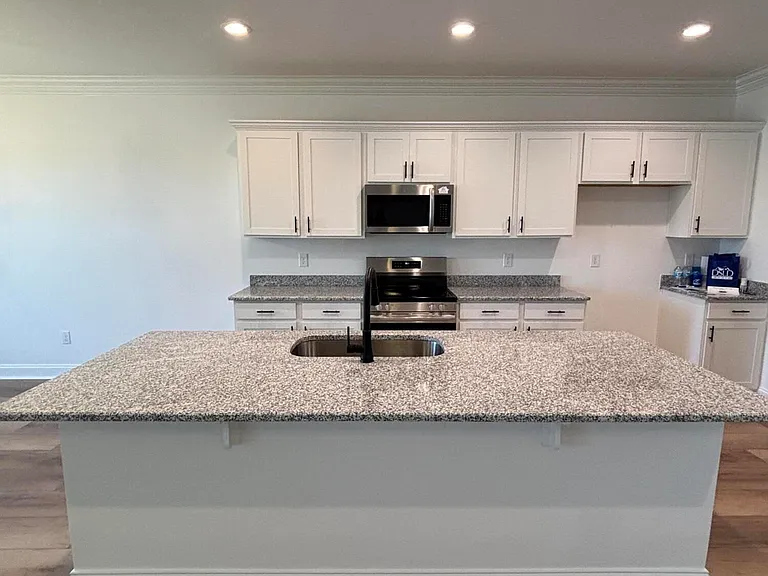 206 Yellowfin Ln — Photo 4