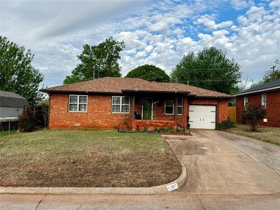 1307 N Broad St, Guthrie, OK, 73044