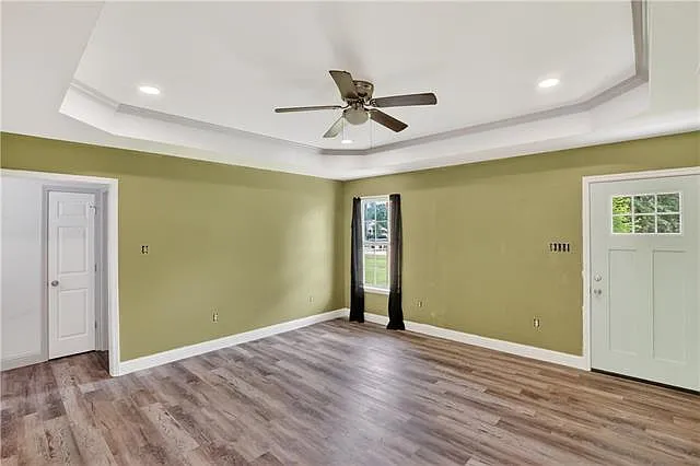 1014 Webb St — Photo 5