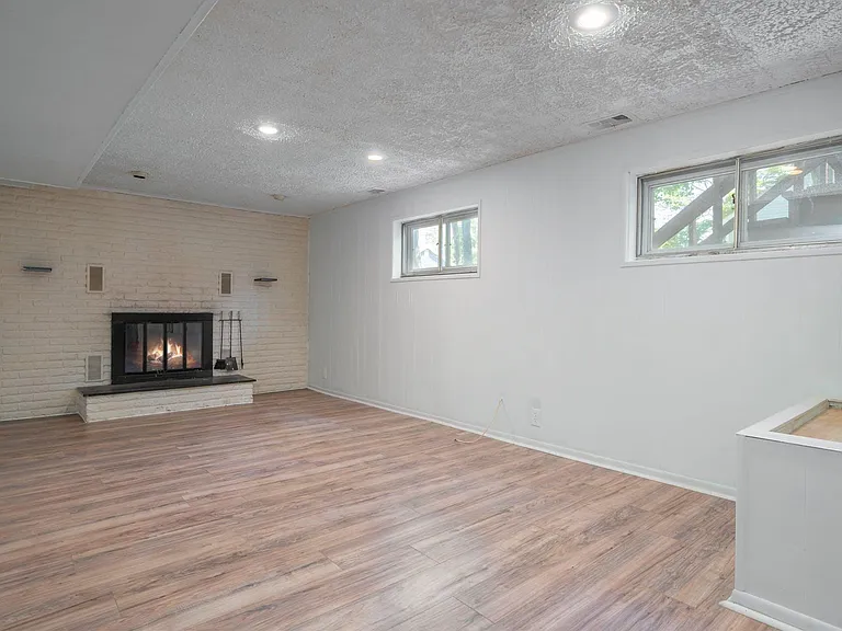 859 Lake Shore Dr — Photo 11