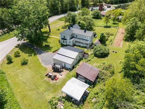 16215 N North Carolina Highway 194, Lansing, NC 28643