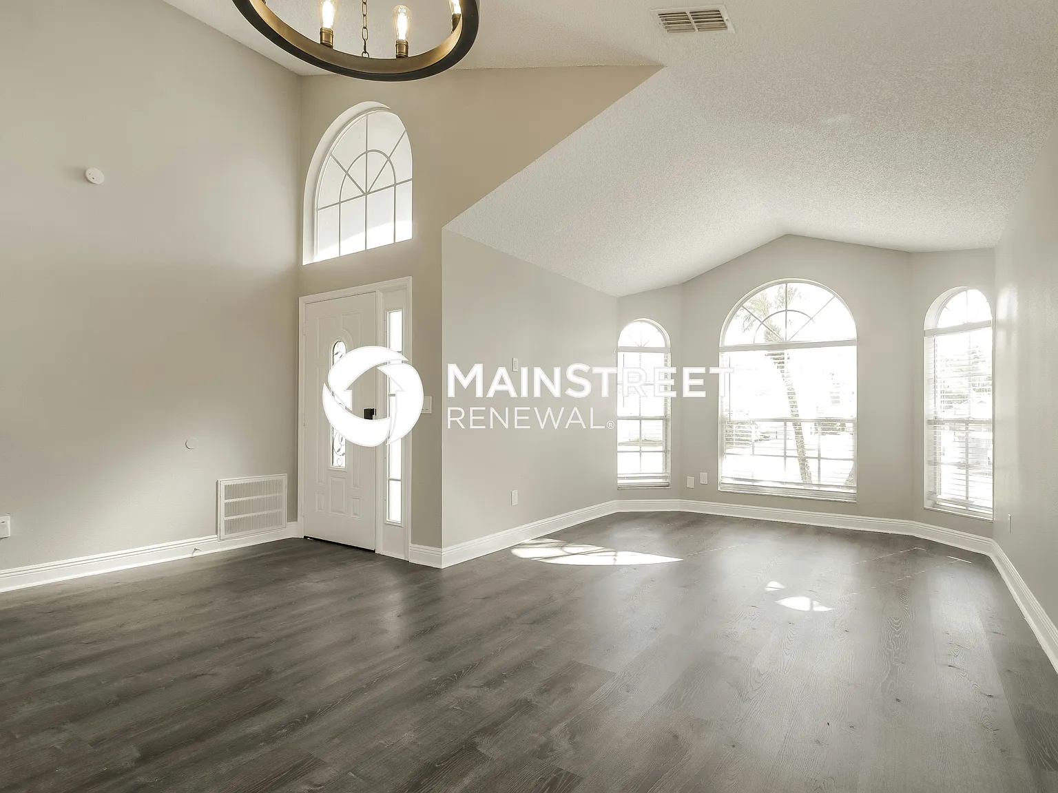 1023 Bartlett Ct — Photo 3