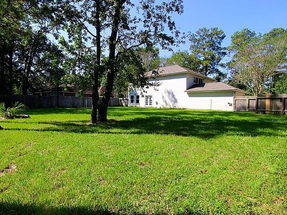 3rd image of 306 Westwood North Dr