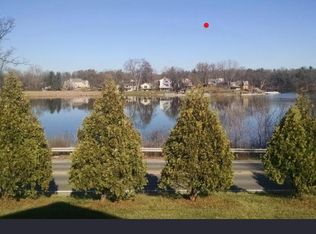 4523 Oakman Dr, Waterford, MI 48329