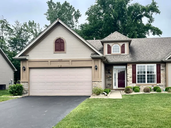1044 Rockwell Ln, Dyer, IN 46311
