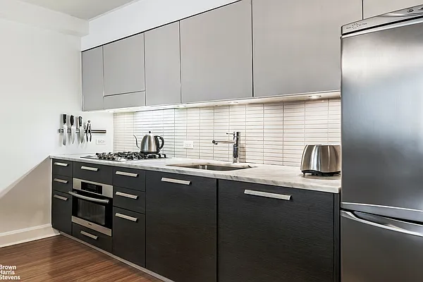 Rented by Brown Harris Stevens | media 10