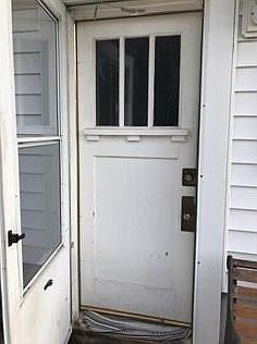 4th image of 97 W Jefferson St