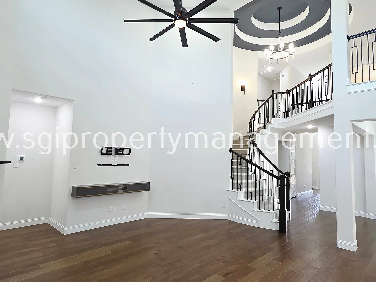 Stunning 5 bedroom Frisco home built in 2023 — Photo 4