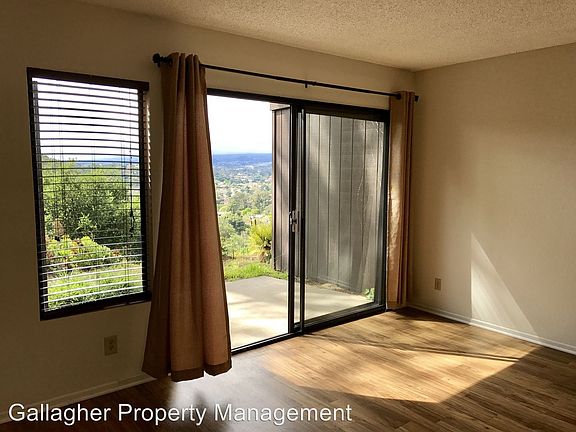 4th image of 948 Miramonte Dr APT 3