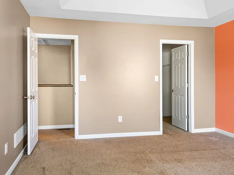 617 Spring Manor Dr — Photo 18