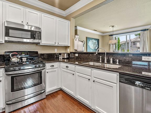 4th image of 4402 Esplanade Cir Unit 4402