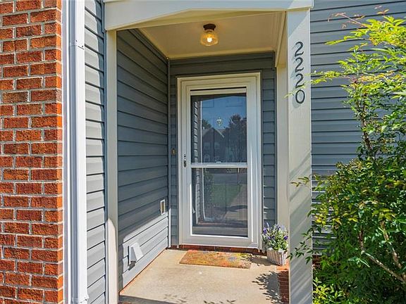 4th image of 2220 High Bush Cir