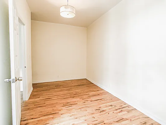 Rented by City Connections Realty | media 11