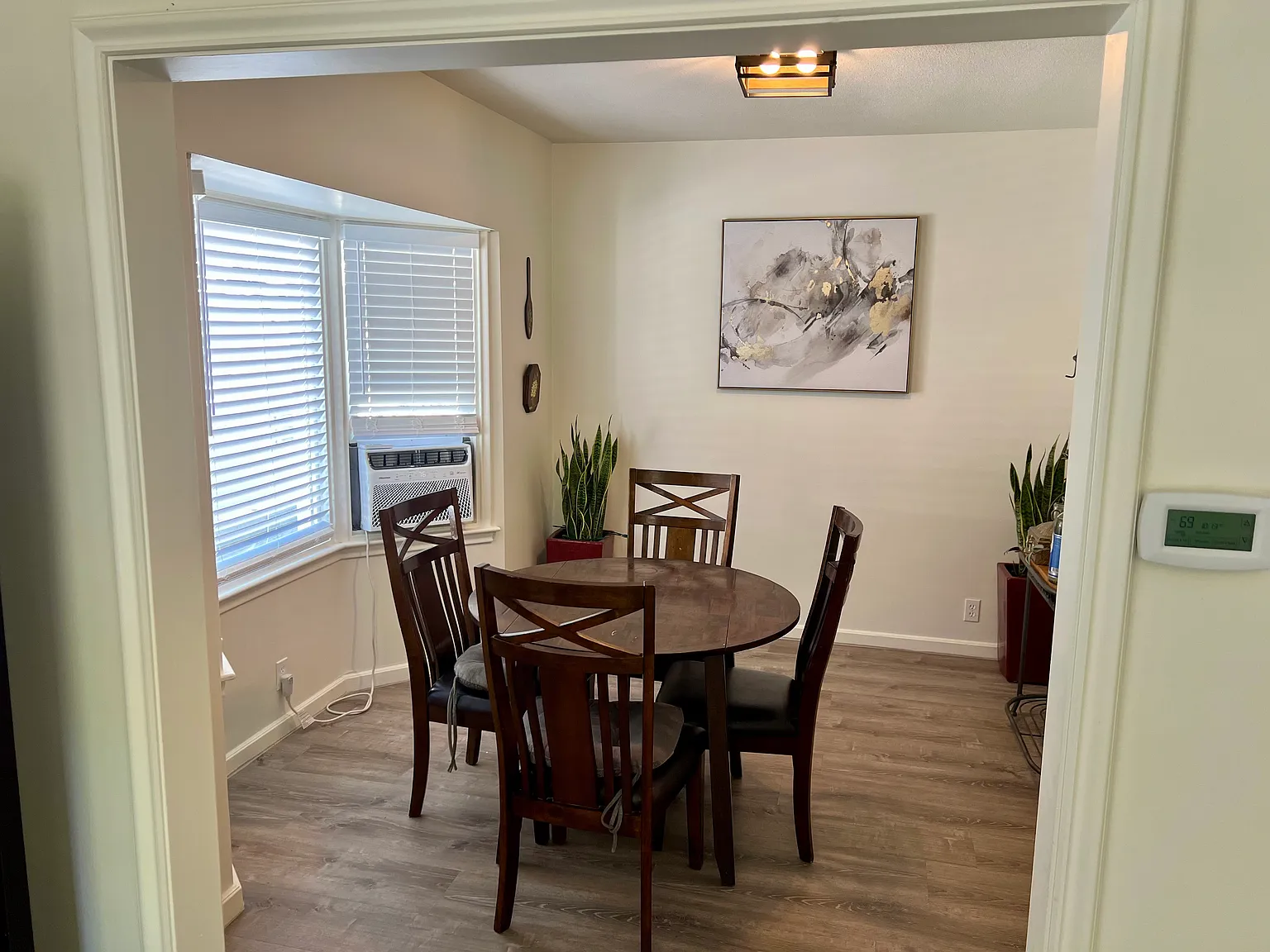 1 bed, 1100 sqft, $2,000 — Photo 3