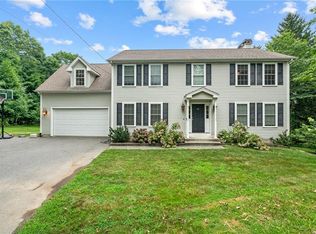 321 River Rd, Lincoln, RI 02865