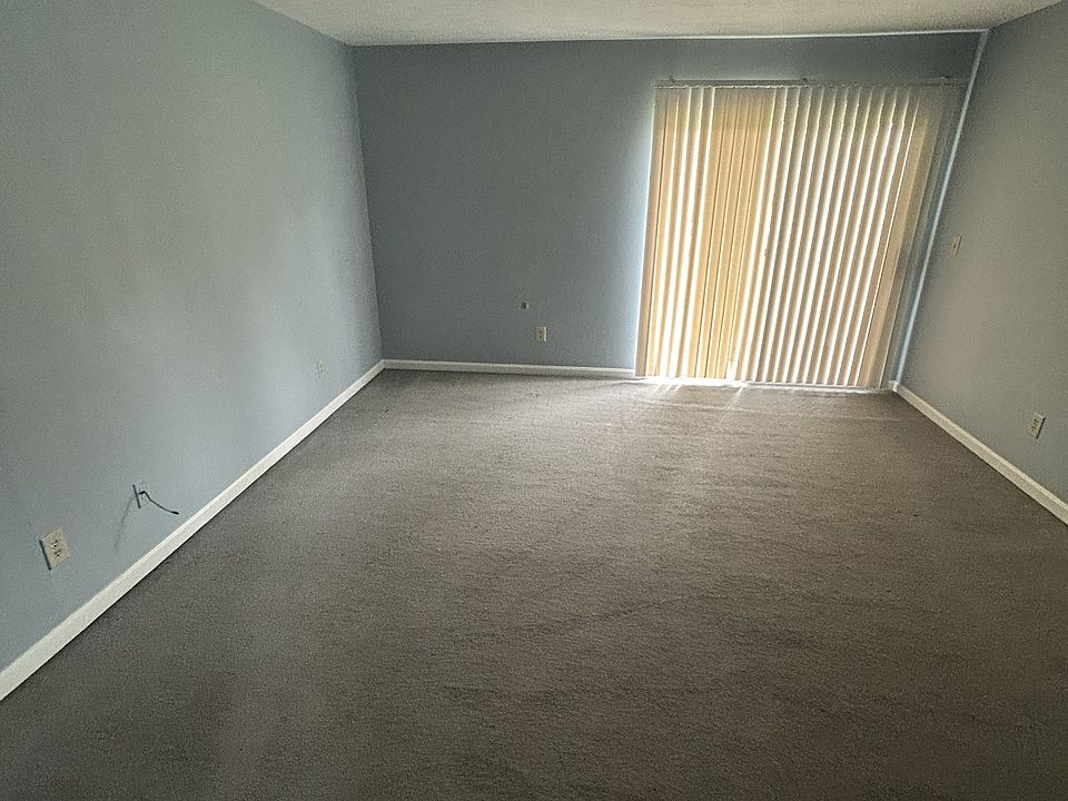1st image of 730 E Lincoln Trail Blvd