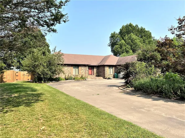 2907 S Ward Ave, Caruthersville, MO 63830