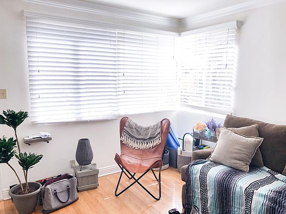 4th image of 3172 S Barrington Ave APT 103