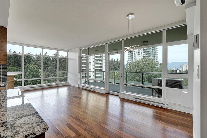 Burnaby Apartment for rent - 2 Bedrooms — photo 5