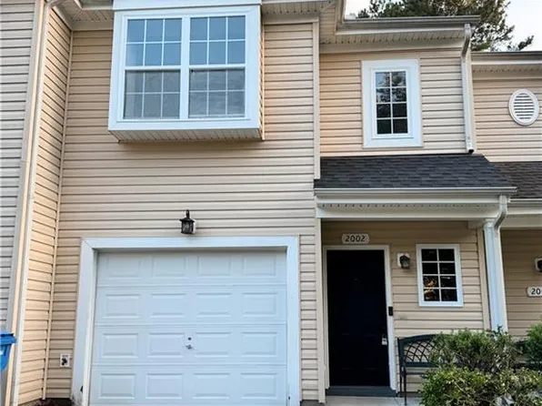 2002 Paramont Ave, Chesapeake, VA 23320