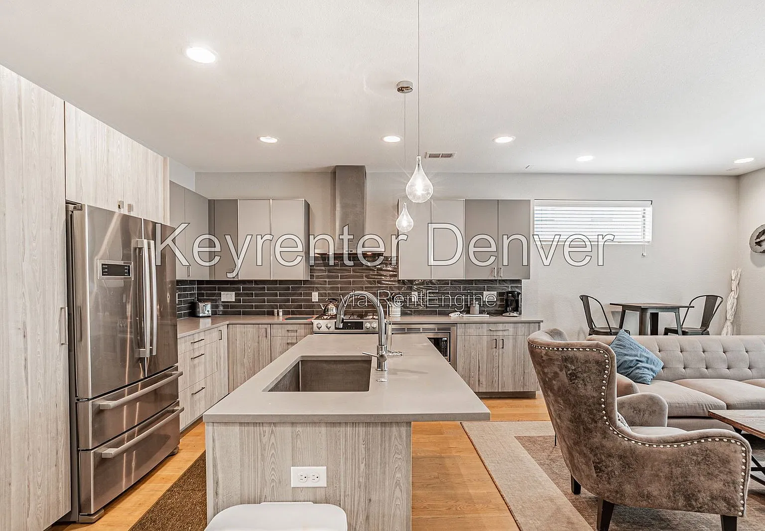 3 bed, 3.0 bath, 1775 sqft, $3,500 — Photo 2