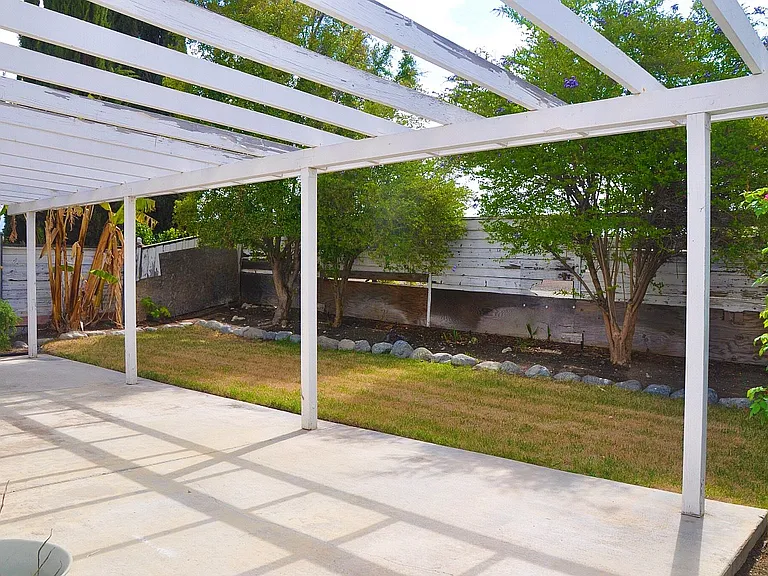 7521 Brookside Rd — Photo 24