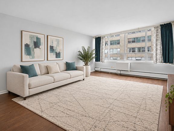 3rd image of 6171 N Sheridan Rd APT 2104