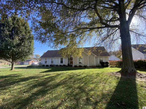 1609 Tabard Dr, Murray, KY 42071