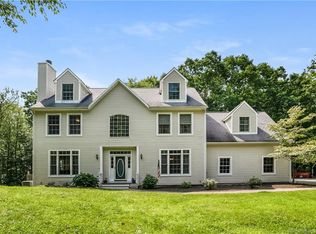 1065 Old Toll Rd, Guilford, CT 06437