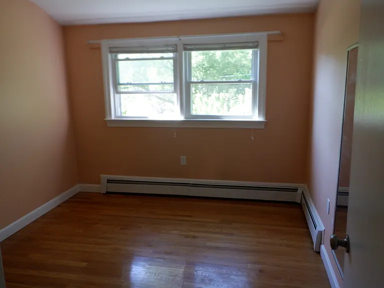 15 Fitchview Ave — Photo 9