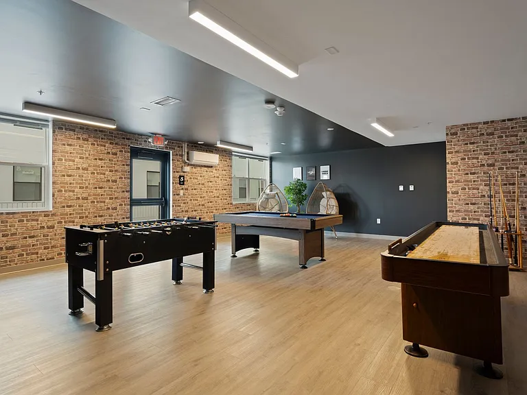 The Outlook Apartments — Photo 16