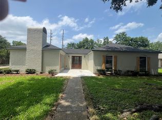13810 Burgoyne Rd, Houston, TX 77077