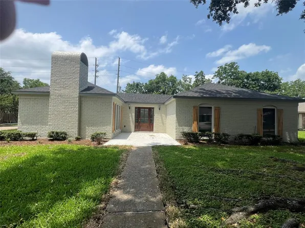 13810 Burgoyne Road, Houston, TX 77077