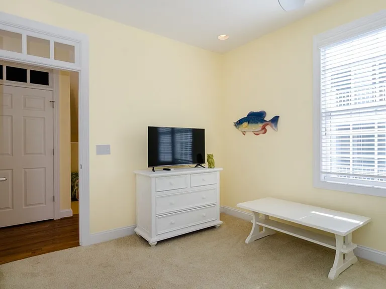 105 Dow Ave #A — Photo 30