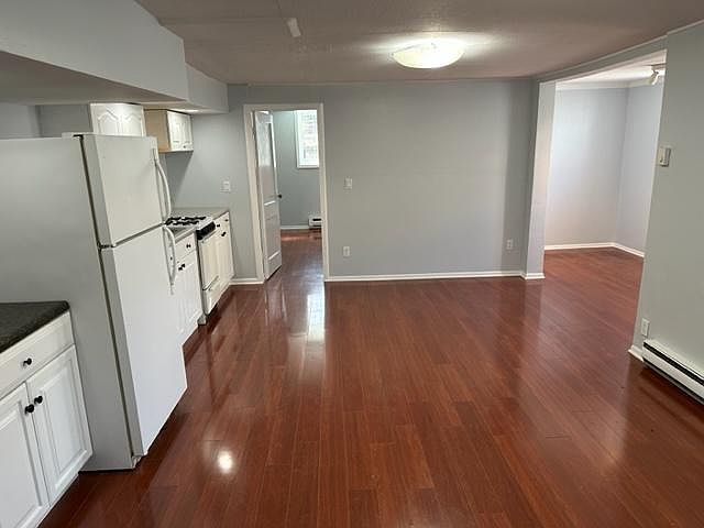 1st image of 1623 W Lake St APT B2