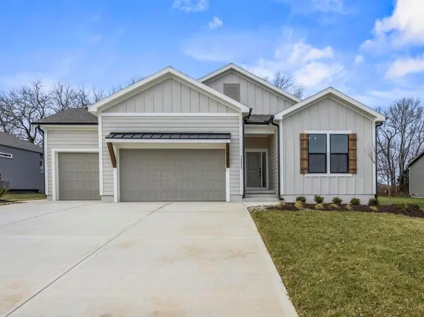 4840 NW Huonker Ct, Riverside, MO 64150