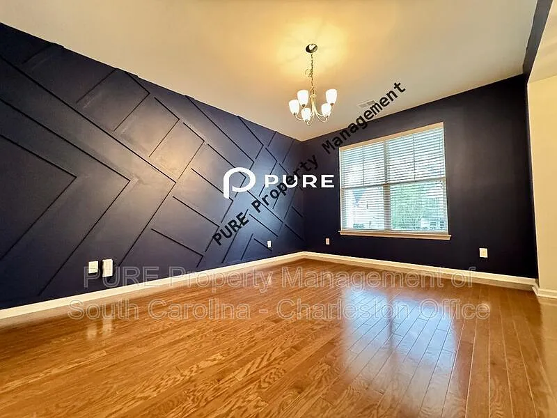 3 bed, 2.5 bath, 2946 sqft, $2,299 — Photo 4