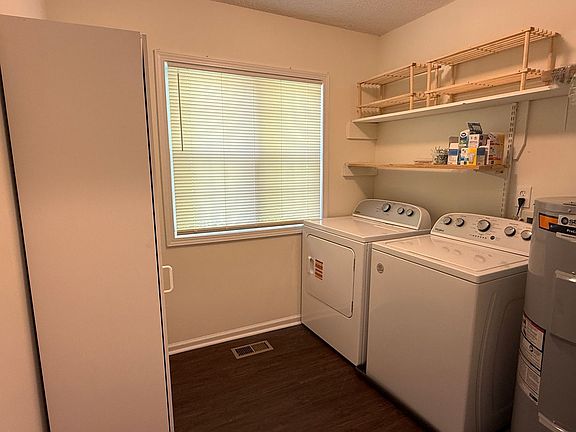 4th image of 330 Ferrell Ave
