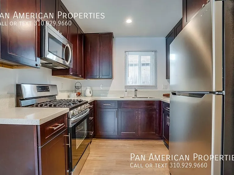 13840 S Arthur Ave — Photo 2