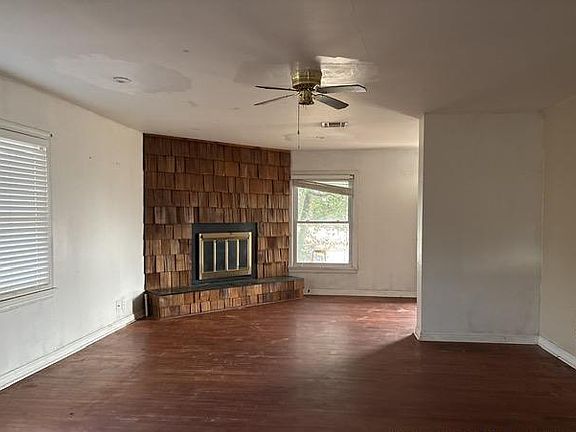 3rd image of 336 S 15th St