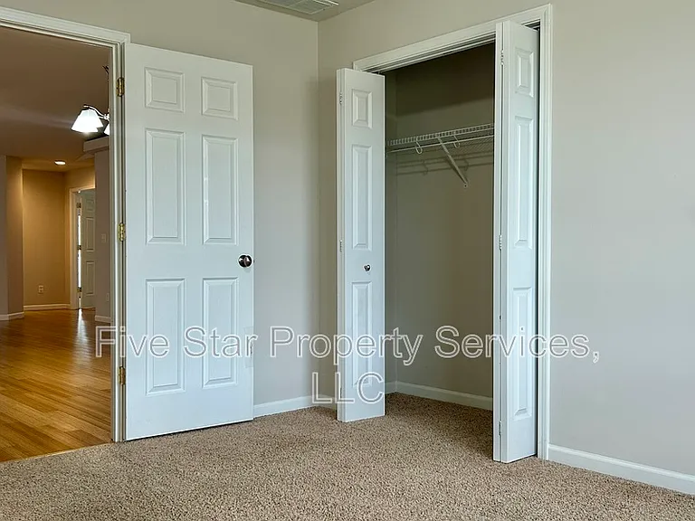 1408 School House Ln — Photo 8