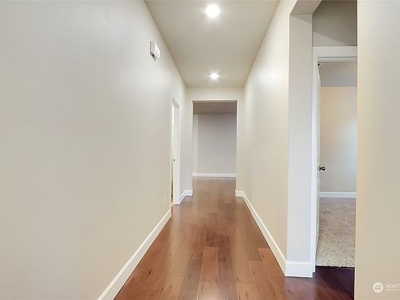 4th image of 18424 18th Avenue E