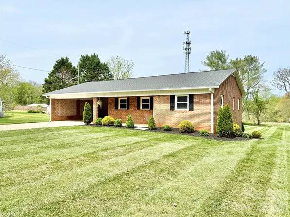 261 N Thomas Ln, Stony Point, NC 28678